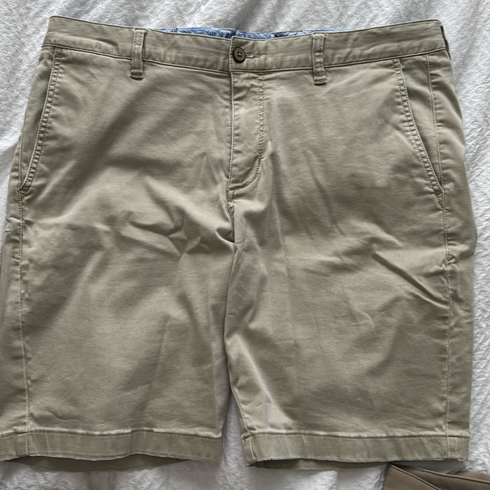 Tommy Bahama Borocay 35” shorts.